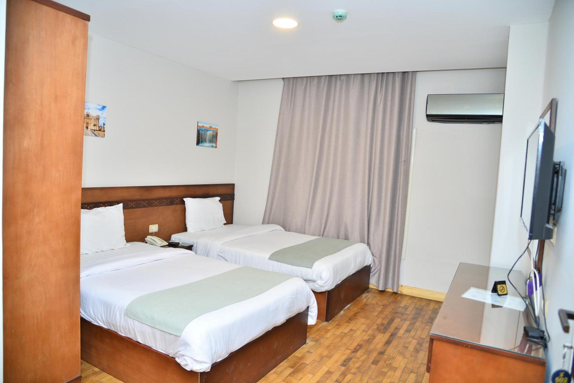 Hotel Miramar Evergreen 3*